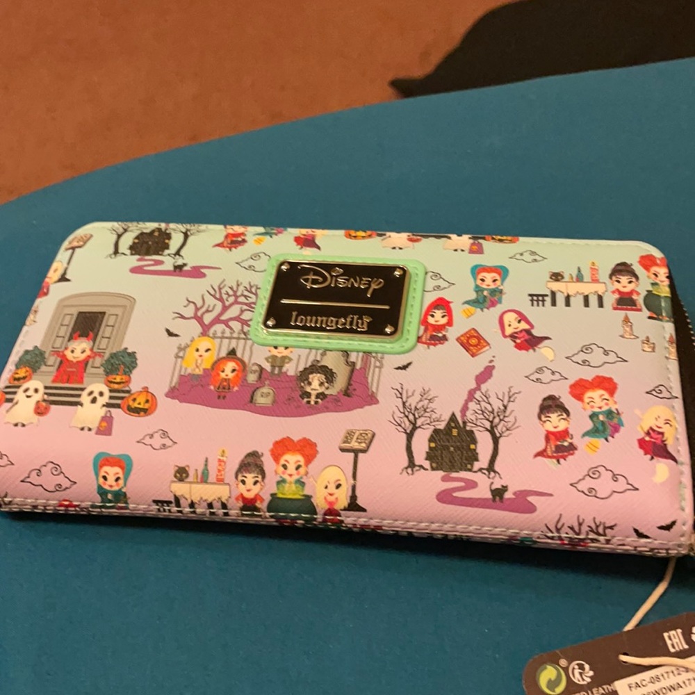 Disney Loungefly Hocus Pocus Wallet